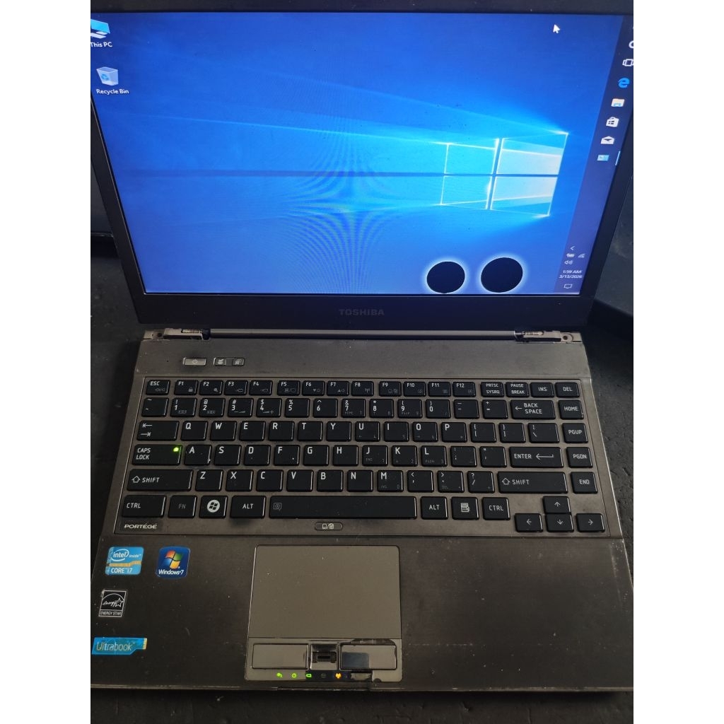 Laptop TOSHIBA PORTEGE Slim Core i7 /SSD/ Ram 6 Gb Masih Orian