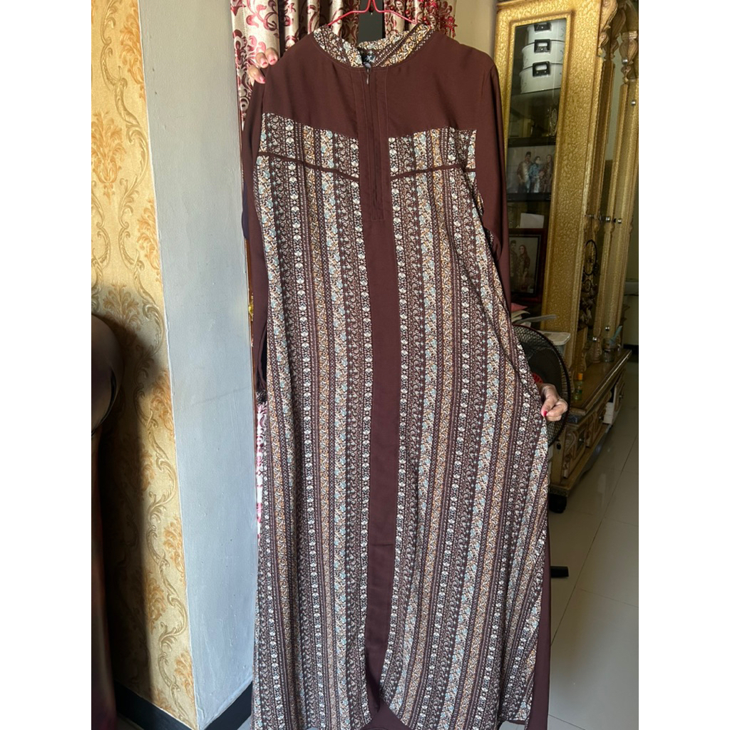 dress mahogany baru