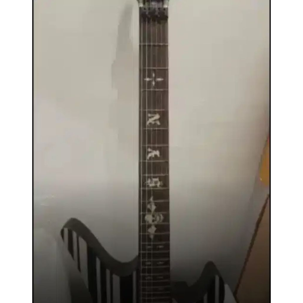 Gitar Elektrik Schecter Signature Synyster Gates