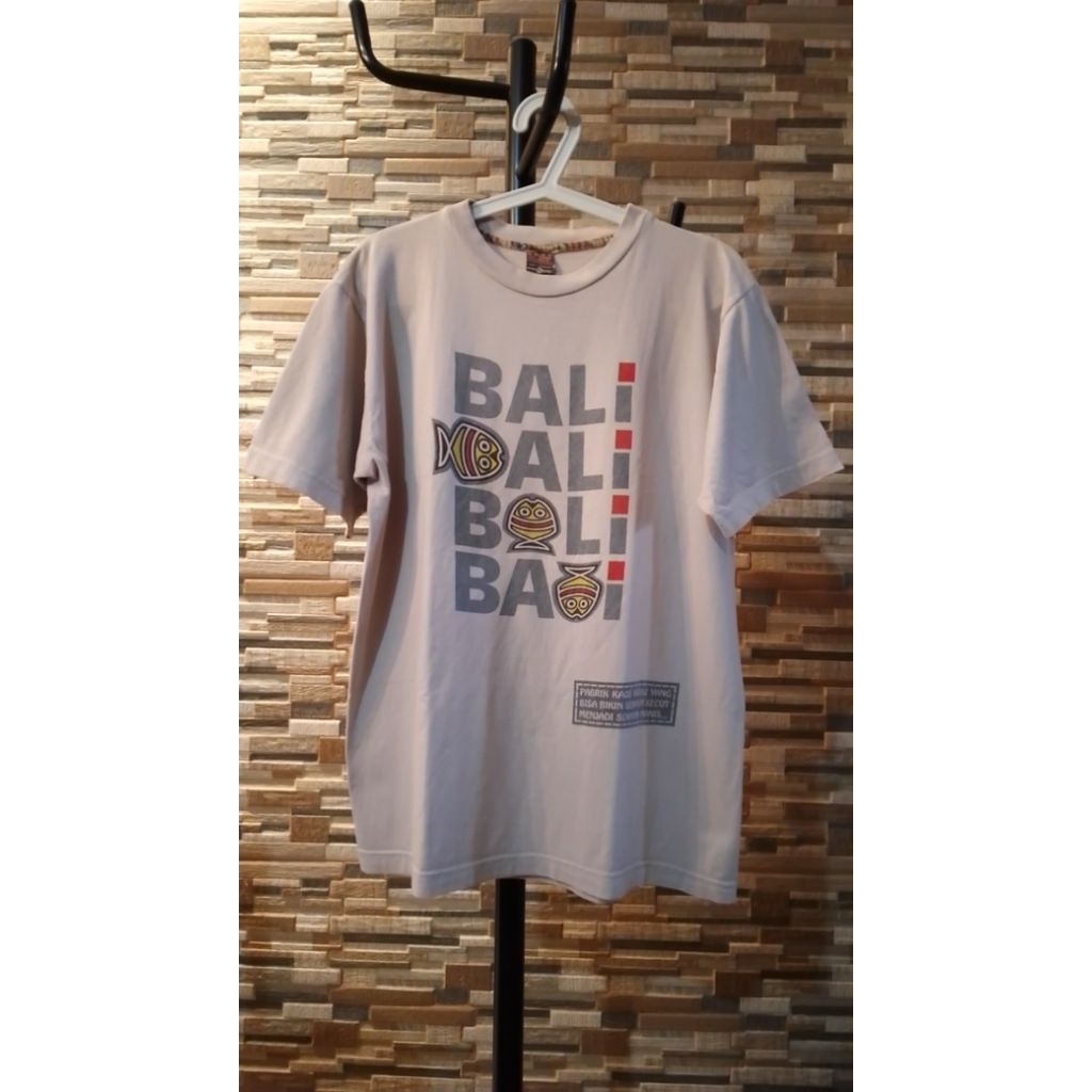 Kaos Oblong Bali Bali Katun Adem Pria Pernah Dipakai (PL)
