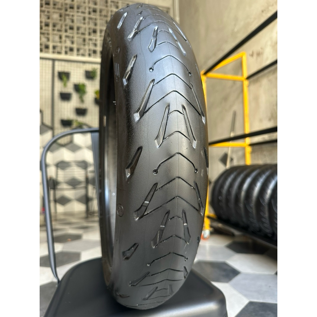B MICHELIN PILOT ROAD 5 120/70-17