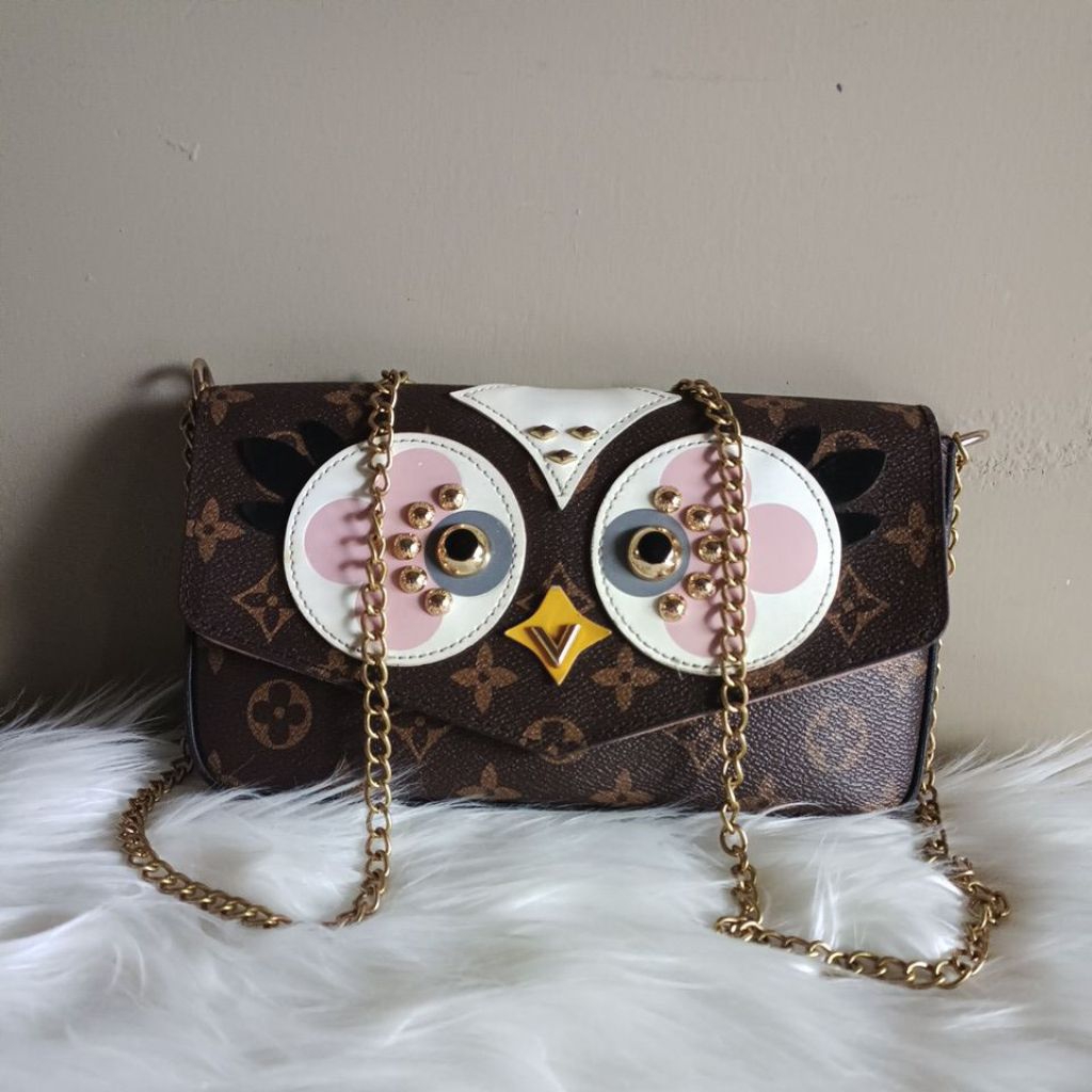 LV Pochette Felicie Owl