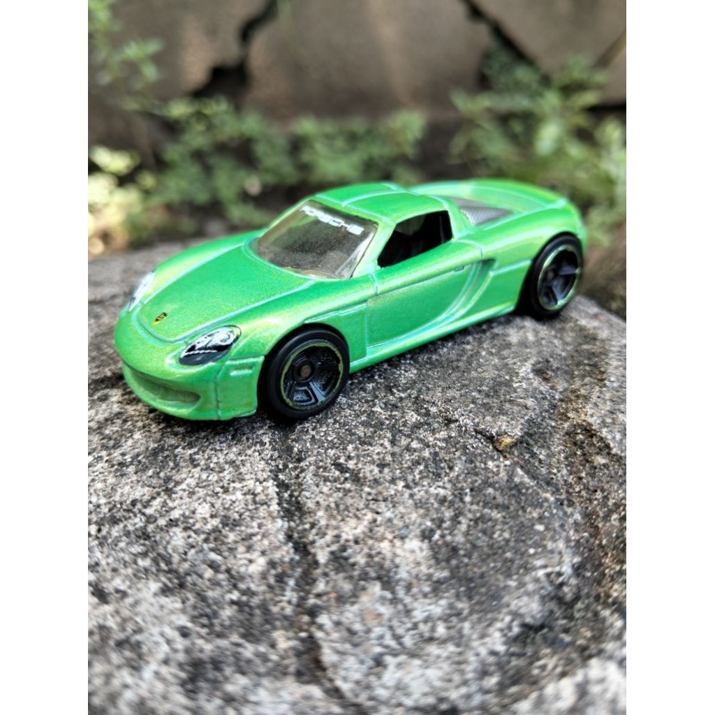hotwheels loose PORSCHE CARRERA GT