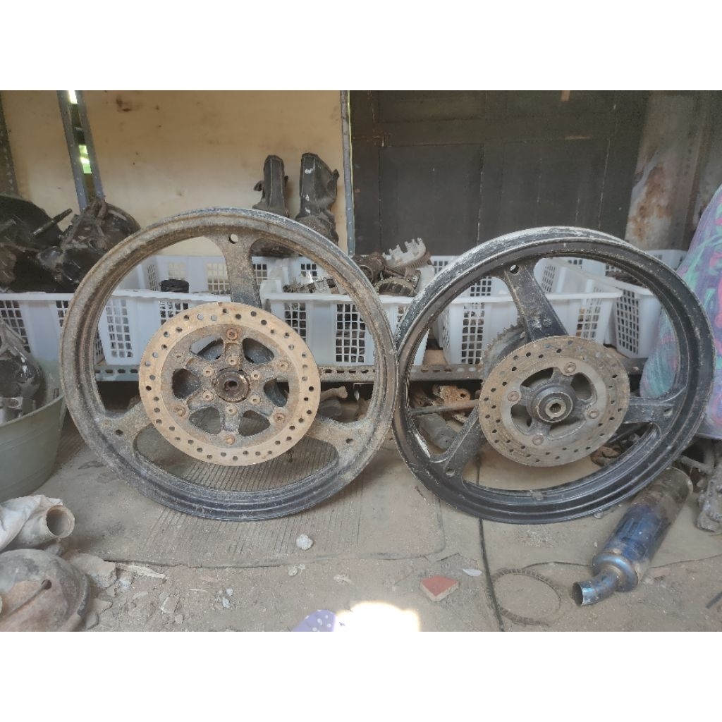 vlek ori tiger revo set cakram depan