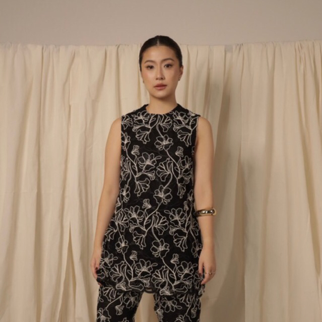 POISE24 - Yara Top