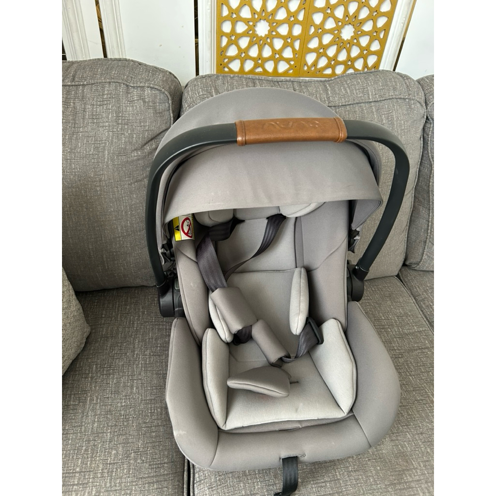 carseat NUNA Arra + base preloved 99% like a new