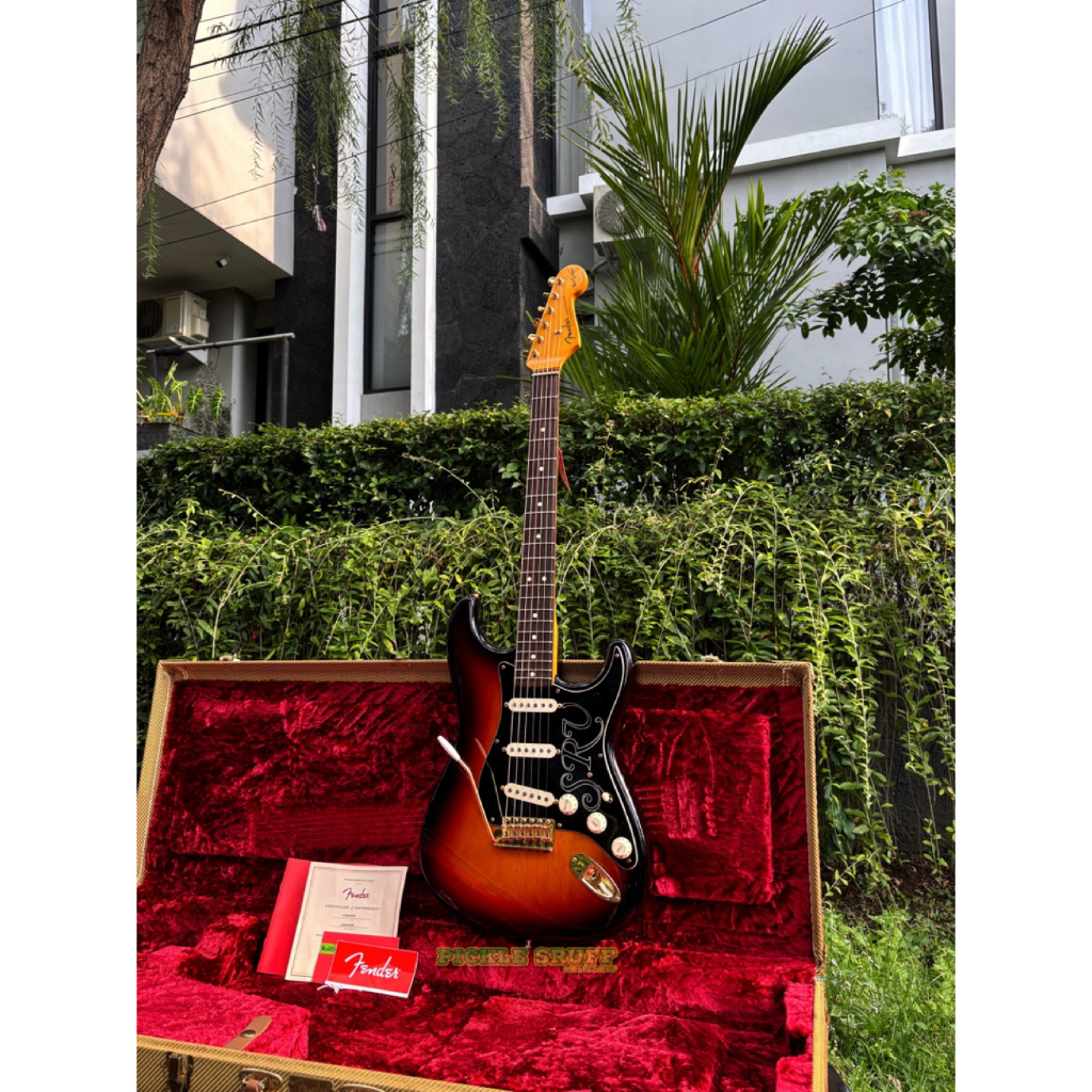 FENDER STEVIE RAY VAUGHAN STRATOCASTER 3 COLOR SUNBURST | GITAR FENDER SRV | GITAR FENDER STEVIE RAY