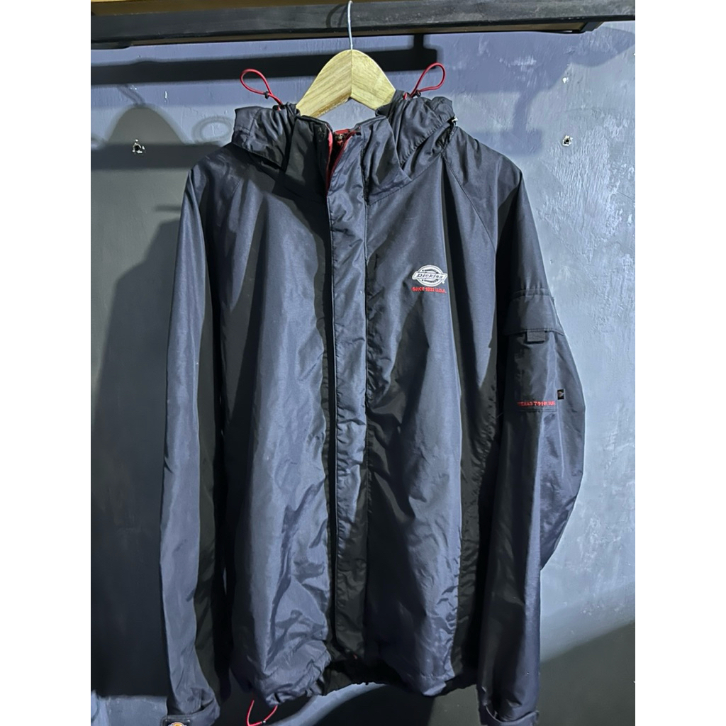 Jaket outdor dickies saku samping