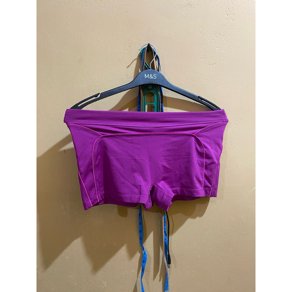 Preloved celana olahraga pendek