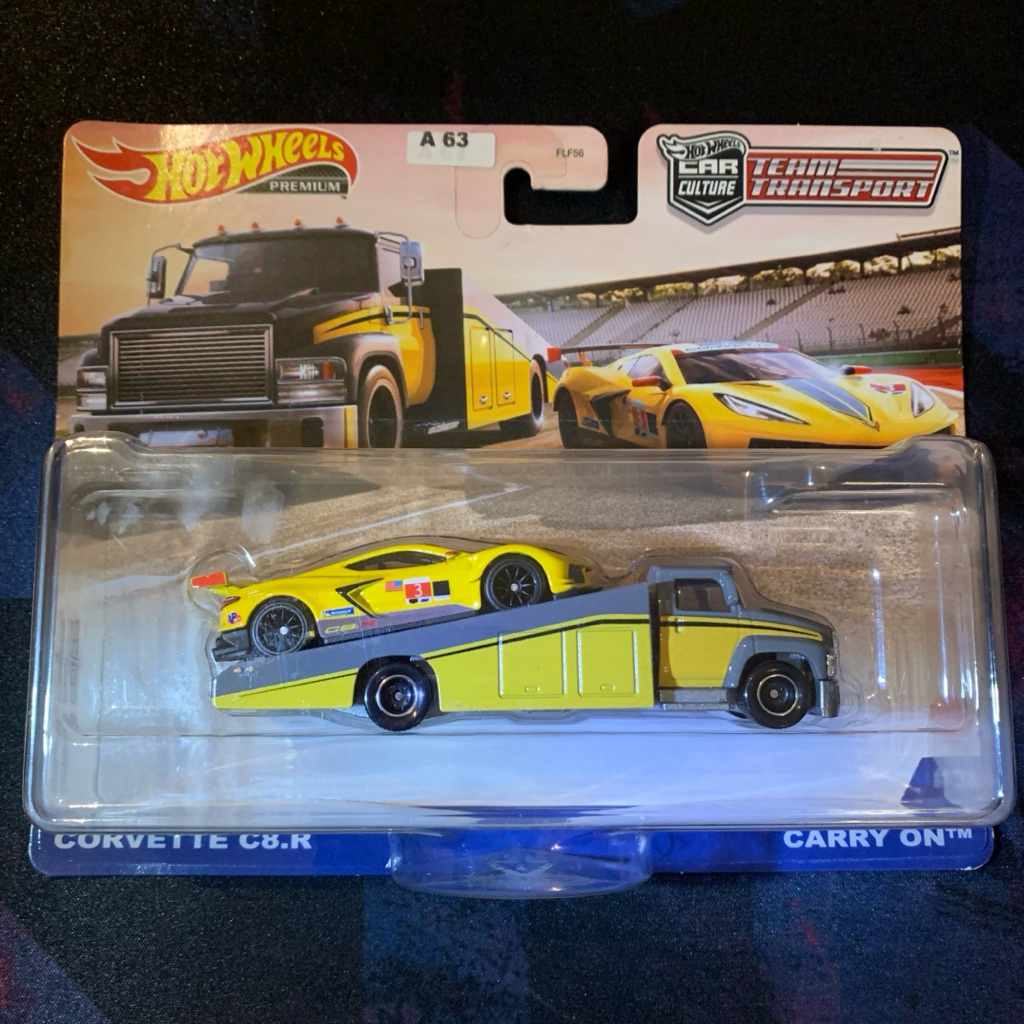 hot wheels premium team transport corvette C8R