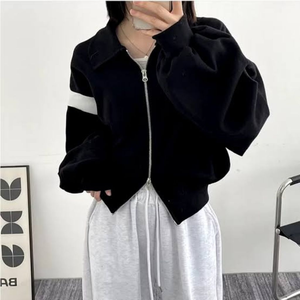 [preloved] Jaket Wanita Crop Hoodie Zipper
