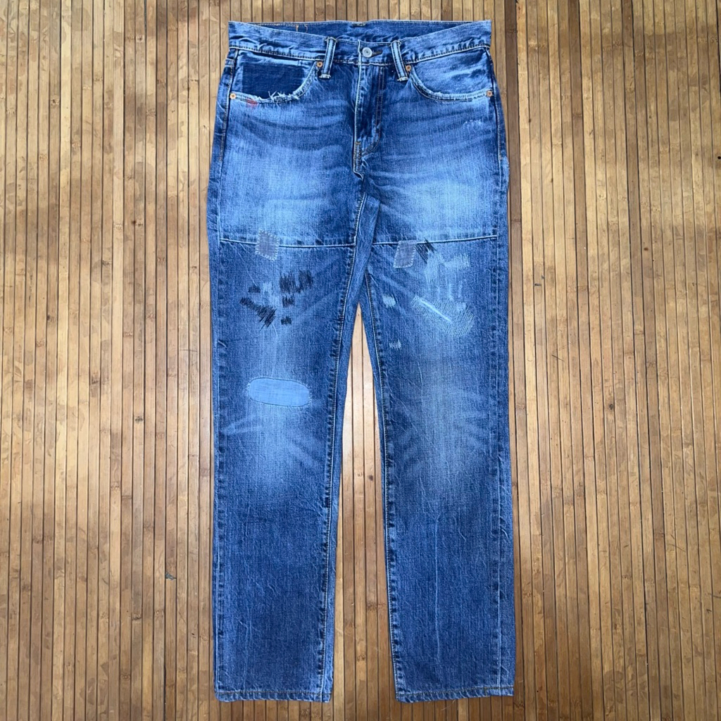 LEVIS 511 DISTRESSED SLIM FIT DENIM JEANS