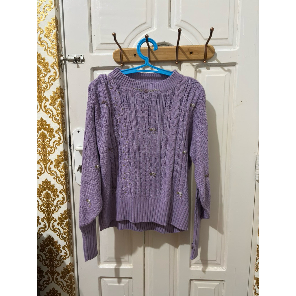 PRELOVED Sweater Rajut Ungu Lilac by Ayu Dyah Andari Original