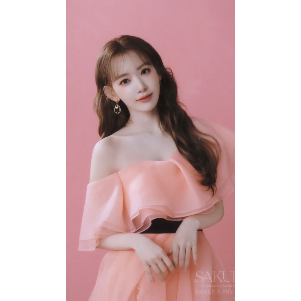 Miyawaki Sakura Graduation Photopack Visual Booklet Bouquet