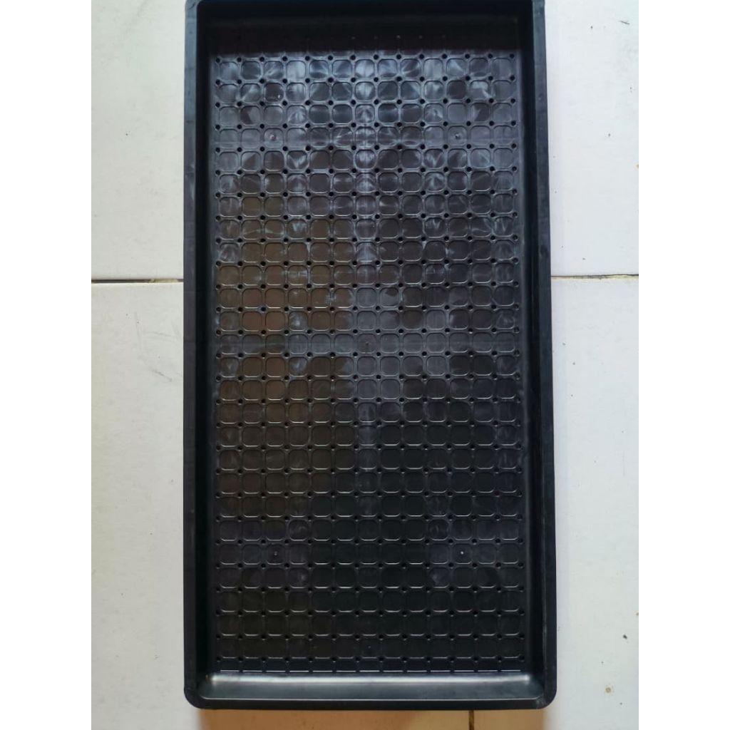TRAY SEMAI BIBIT PADI / ALAT SEMAI PADI / TRAY PADI HITAM PANJANG 60CM / LEBAR 30CM /TINGGI 3,5CM