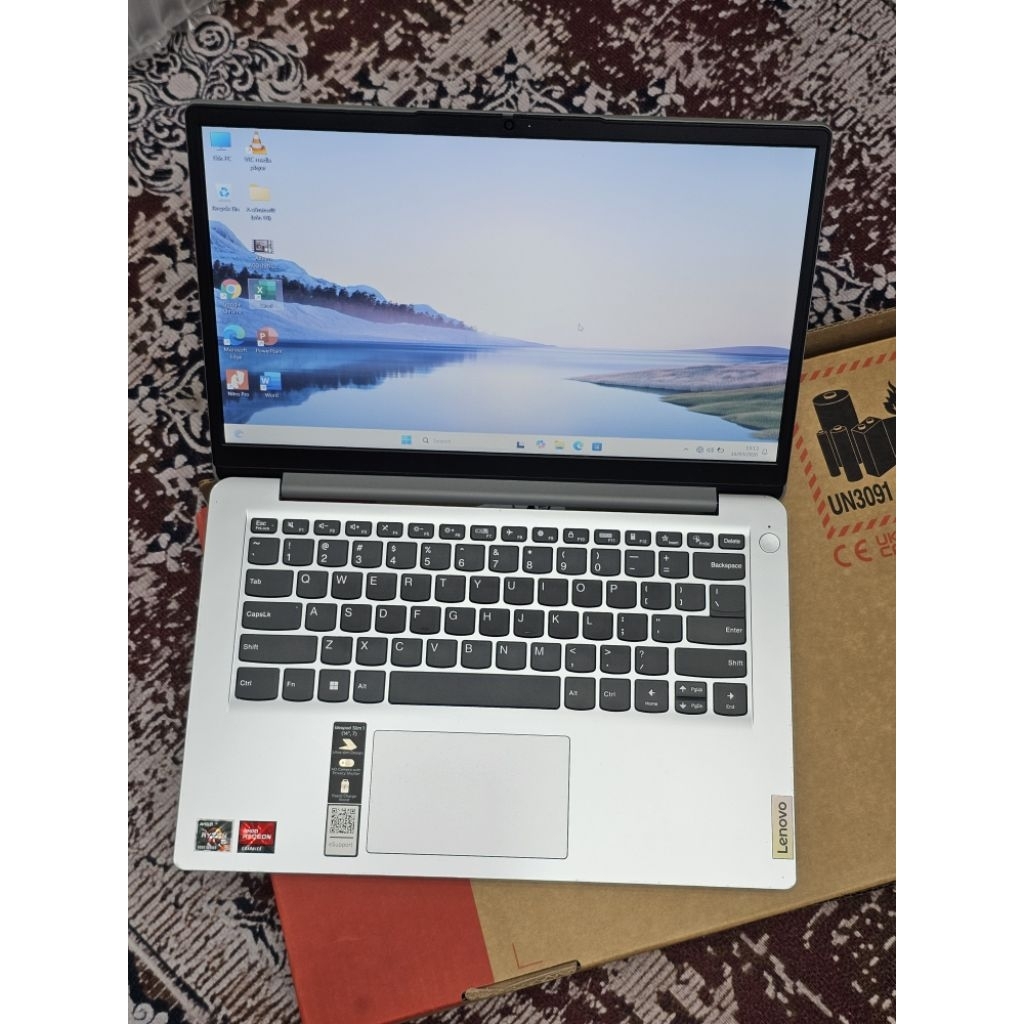 Laptop Lenovo Ideapad Slim 1 AMD Ryzen 5-5500U RAM 8GB SSD 512GB Windows 11 Second Terbaik Laptop Bi