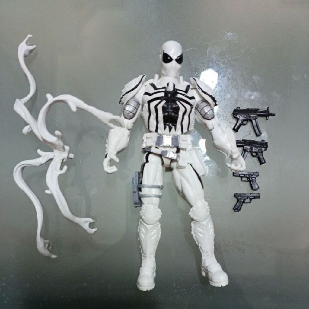 Marvel Legends Agent Venom