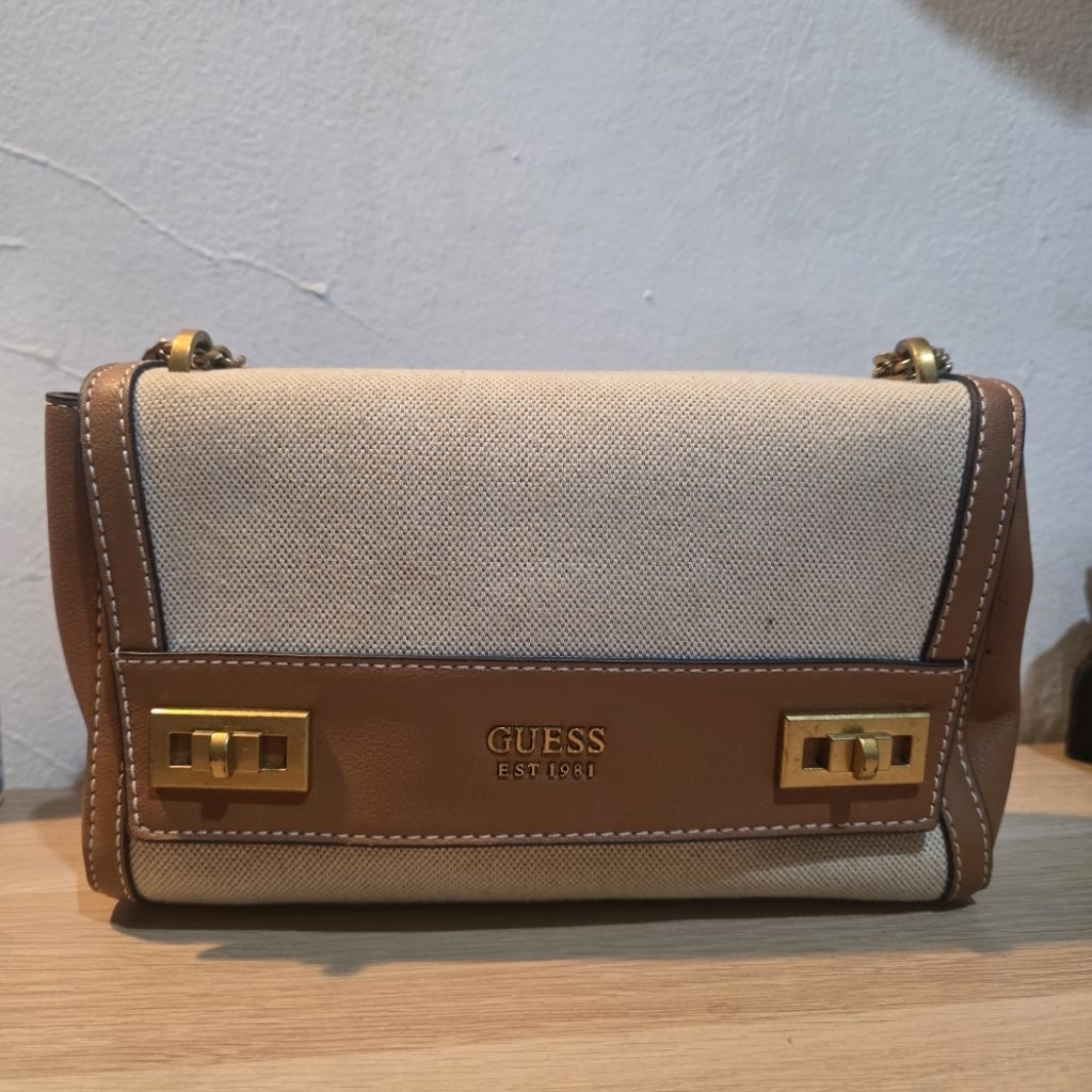ORI Tas Guess Original Wanita - Katey Flap Shoulder Bag Sling Bag