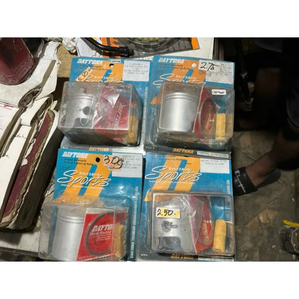piston kit daytona satria 2tak atau piston kit daytona satria 2tak atau seher daytona suzuki satria 