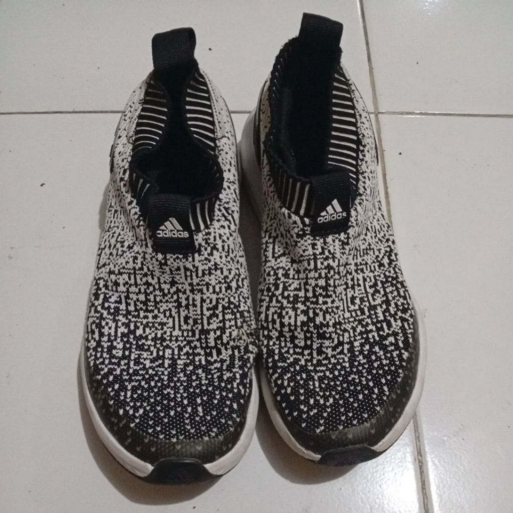 adidas Rapida size 38