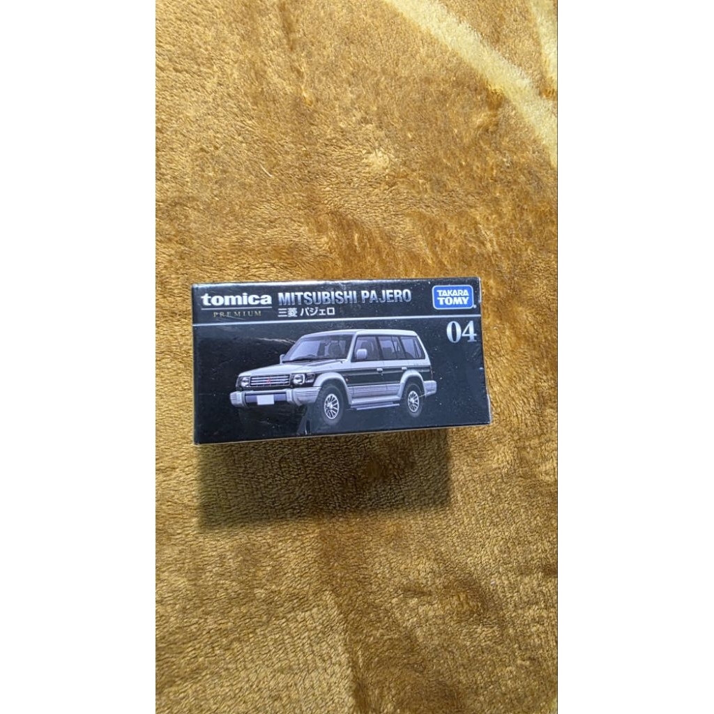 Tomica Premium 04 Mitsubishi Pajero Segel/Sealed
