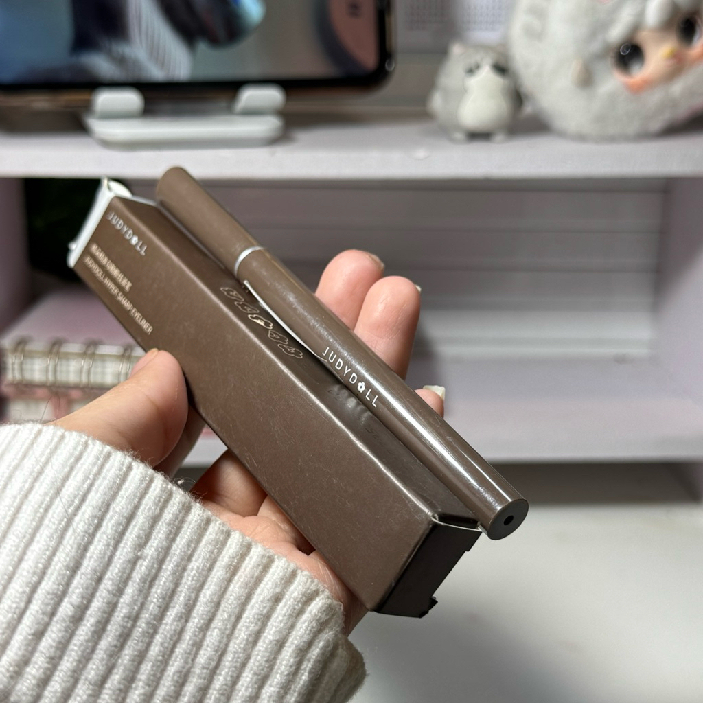 Preloved eyelener judydoll black