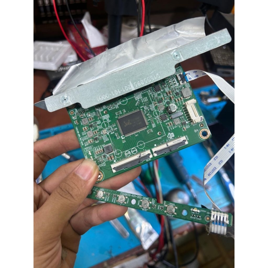 mesin monitor gaming aoc 24g4 gaming (copotan)