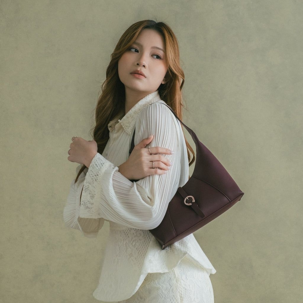 [PRE ORDER] CHRISTY NG CATHERINE SHOULDER BAG