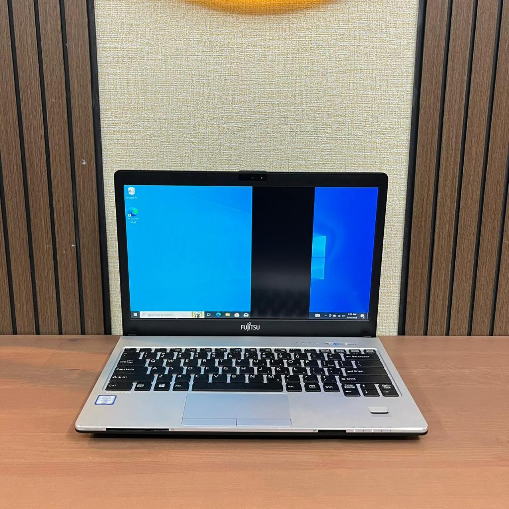 Fujitsu Lifebook S936 | Core i7 Gen 6 | Ringan & Powerful