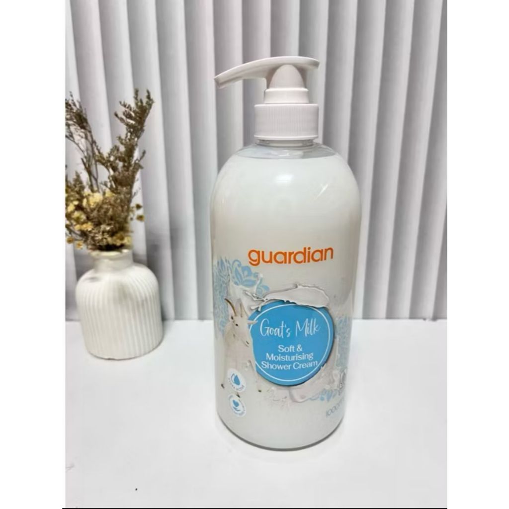 Sabun mandi Guardian 1L Moisturising Shower cream dan Shower gel Essential