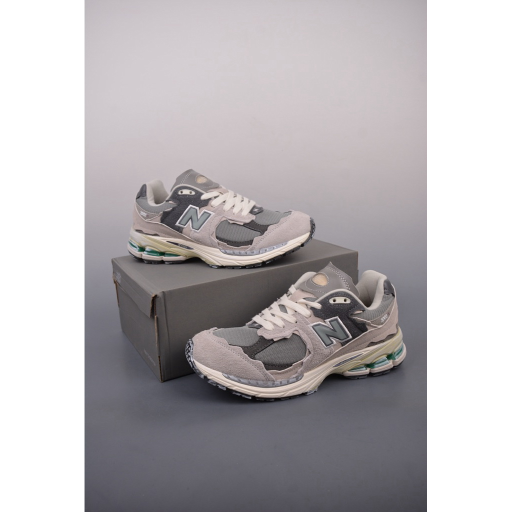 New Balance 2002R Protection Pack