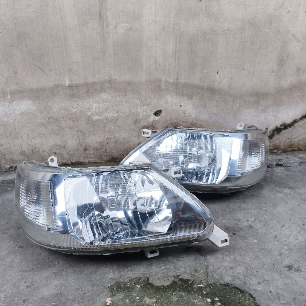 lampu depan headlamp nissan serena c24 original
