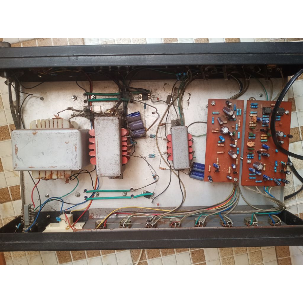 AMPLI TOA JADUL NORMAL SIAP PAKE merk ehox