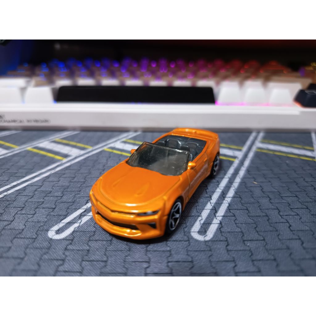 Matchbox - 16 Chevy Camaro Loose