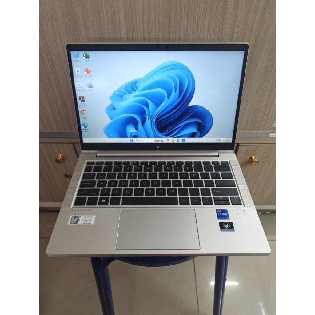 HP ELITEBOOK CORE I7 GENERASI 12