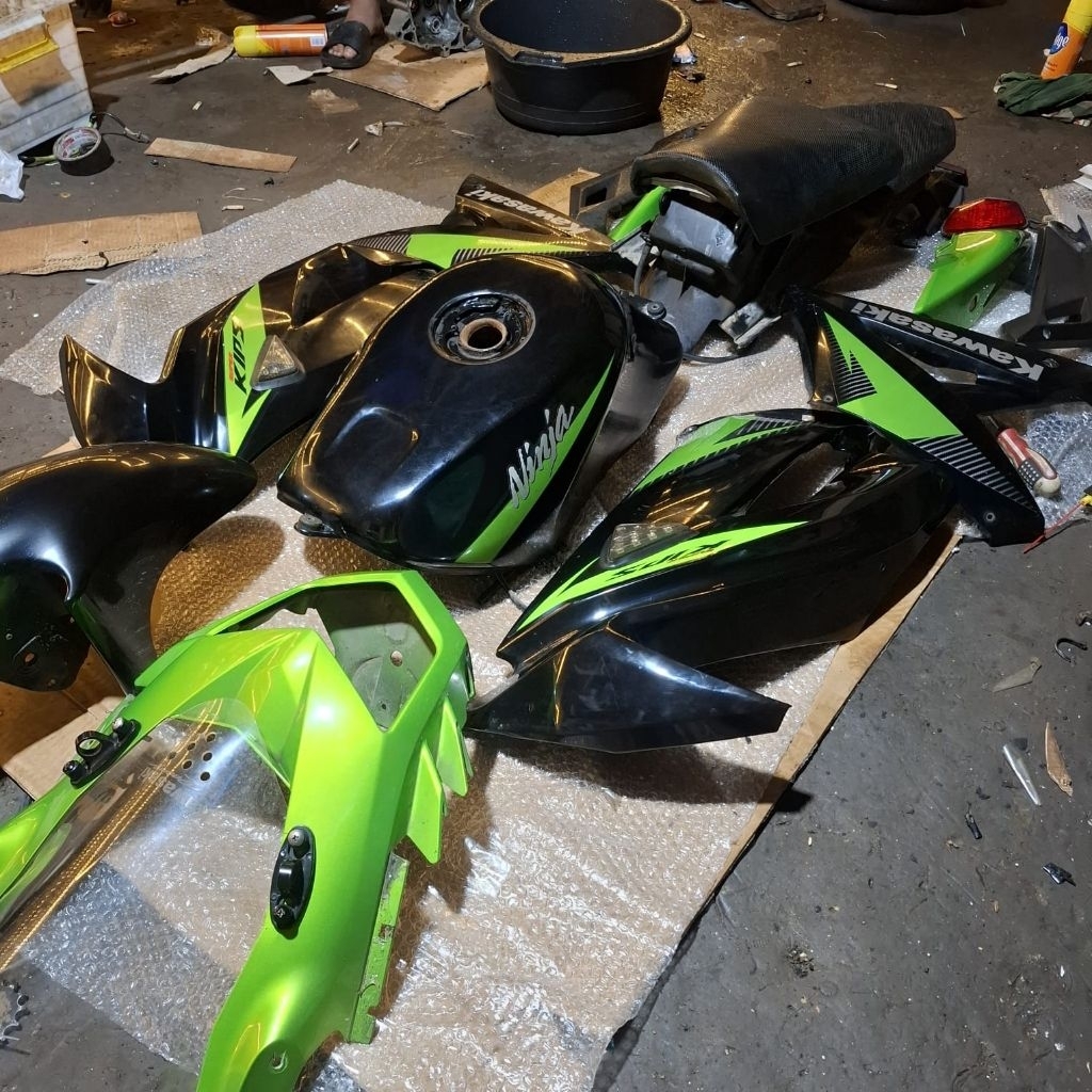 body set tanpa tangki ninja rr new 2014/2015 hitam strip hijau original