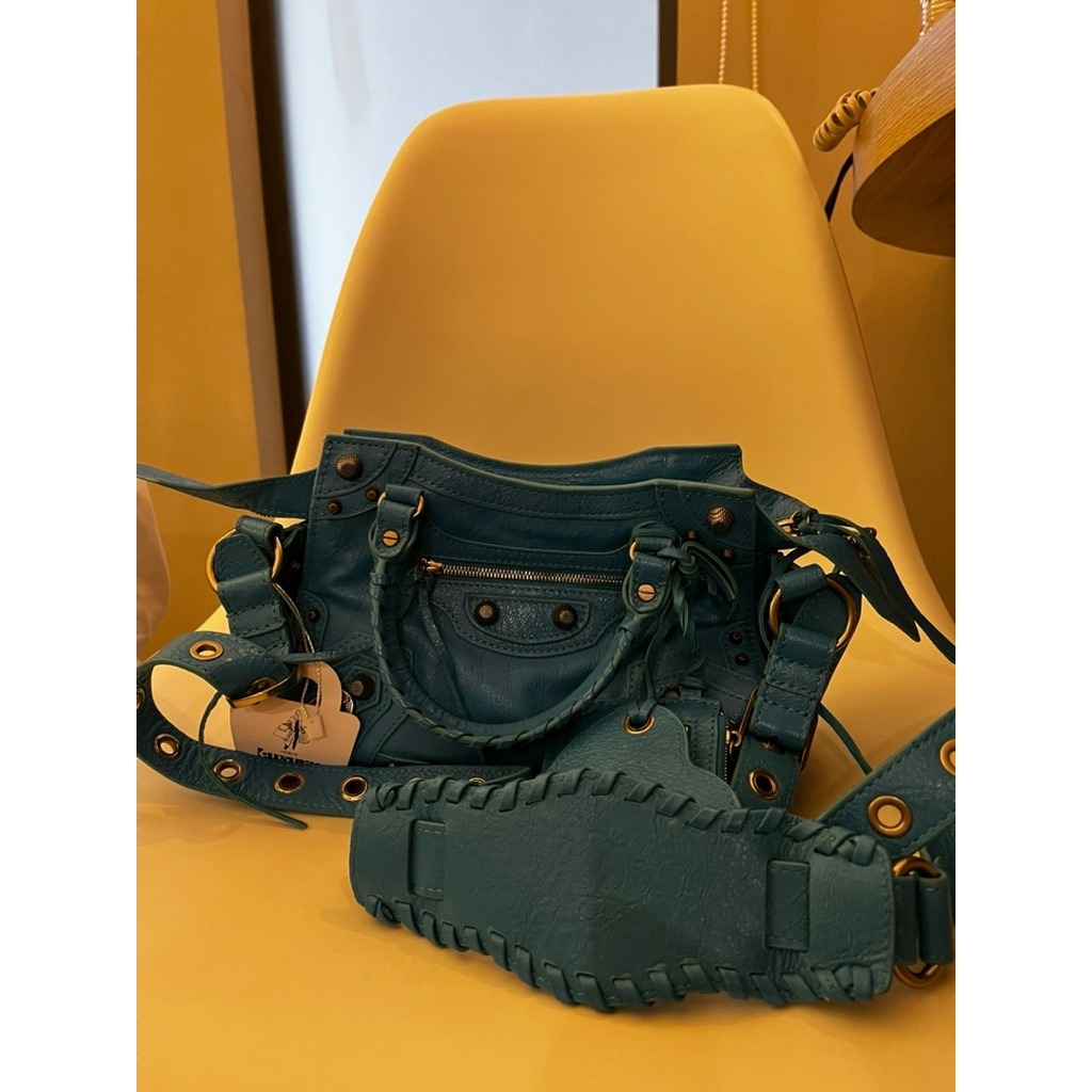 Balenciaga Neo Cagole