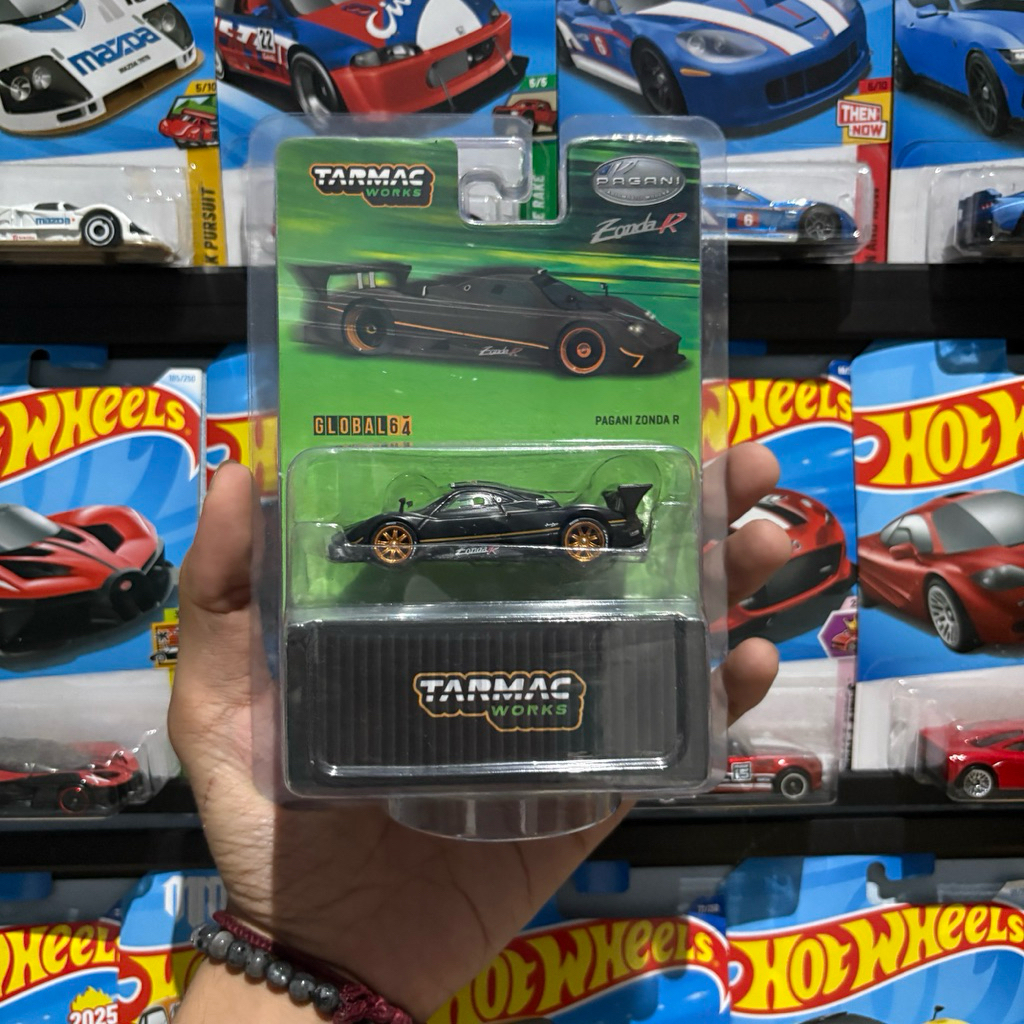 TARMAC PAGANI ZONDA R