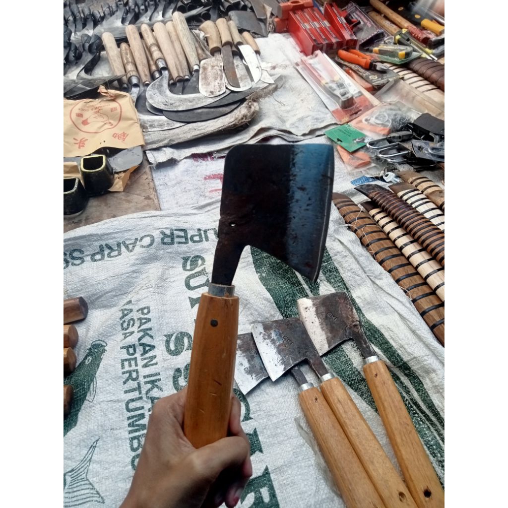 kampak batok kelapa,alat kupas kelapa