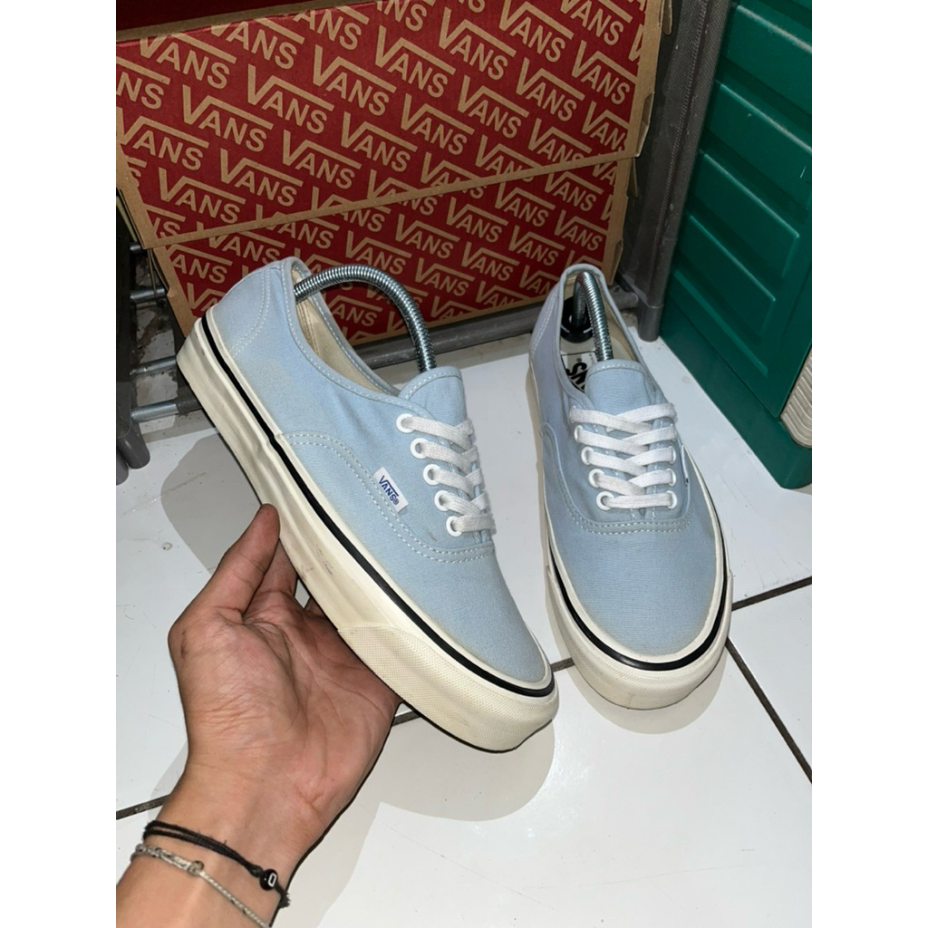 vans auth anaheim