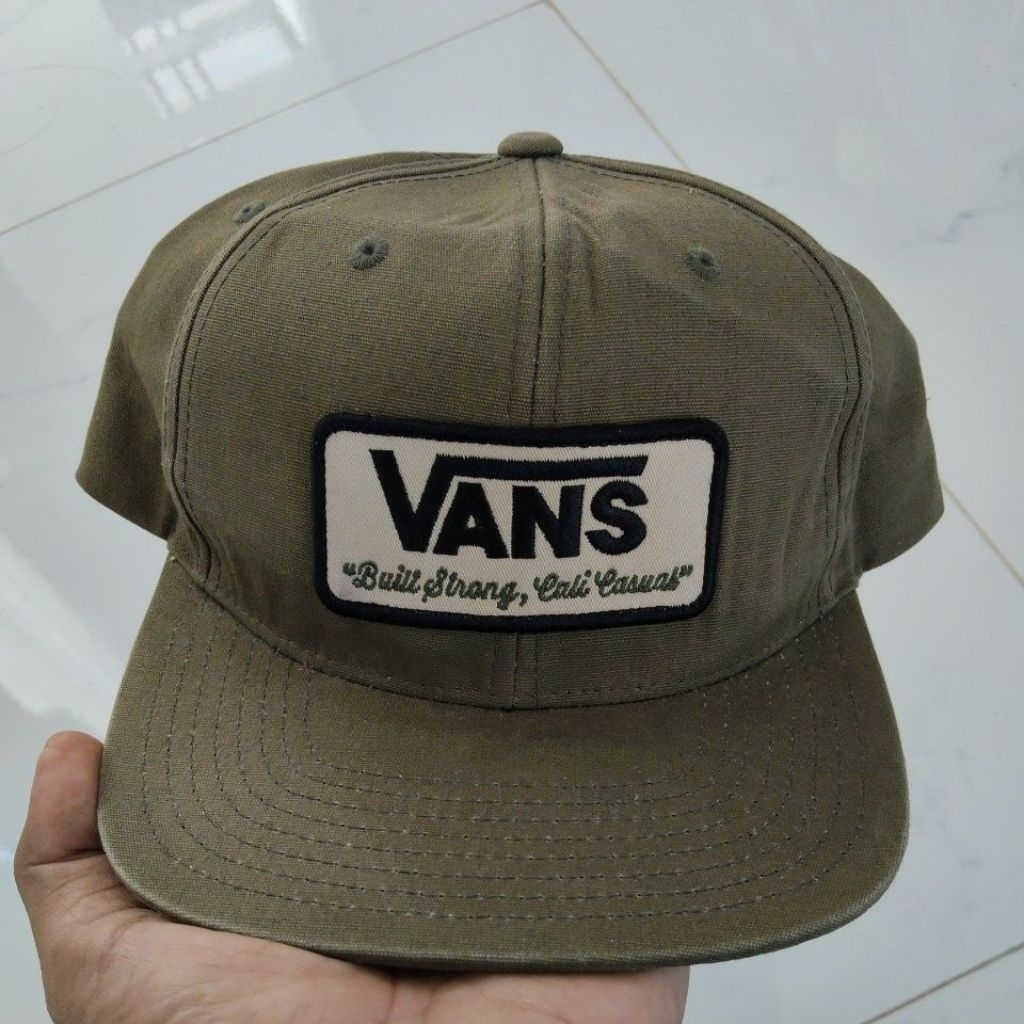 topi vans