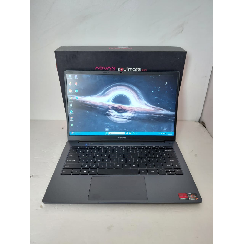 AMD Ryzen 5-3500U QuadCore Laptop Cocok Untuk Editing Tipis Garansi Resmi Sampai Juli 2026 ADVAN SOU