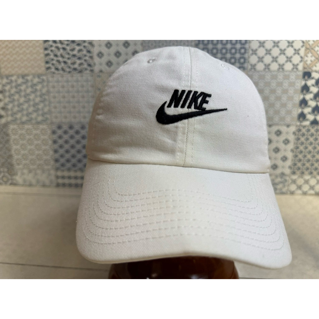 Topi Second Brand Branded Nike Putih Original Full Tag Official
