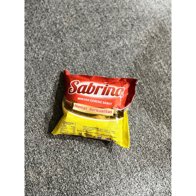 [1pcs] SABRINA - Minyak Goreng Sawit Hemat Berkualitas 450ml // MINYAK GORENG SABRINA PILLOW VIT A 4