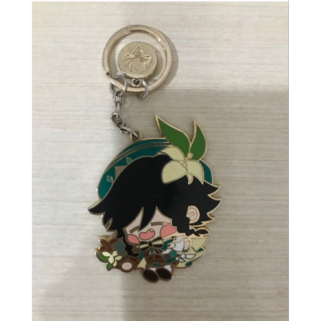 genshin impact venti official keychain metal