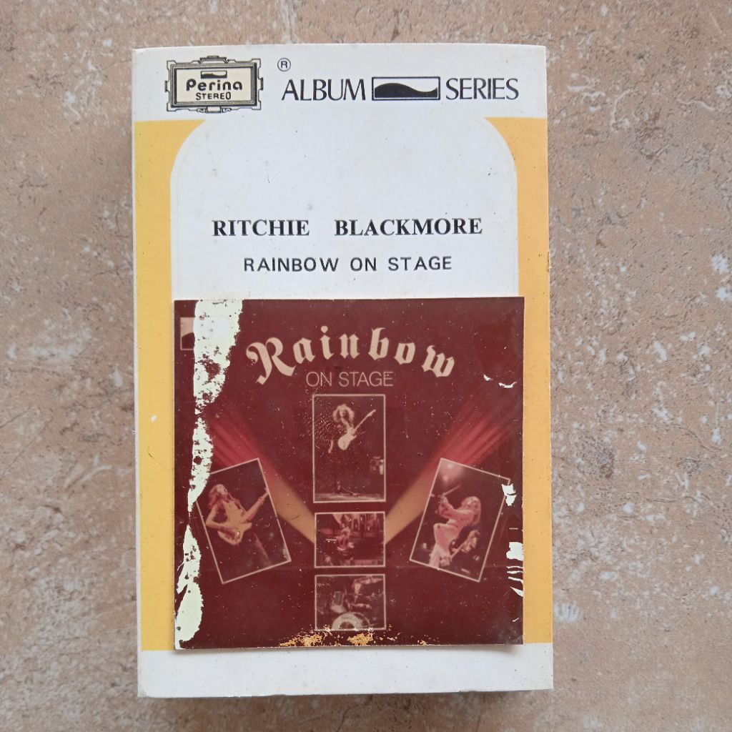 Kaset Pita Rainbow "On Stage"