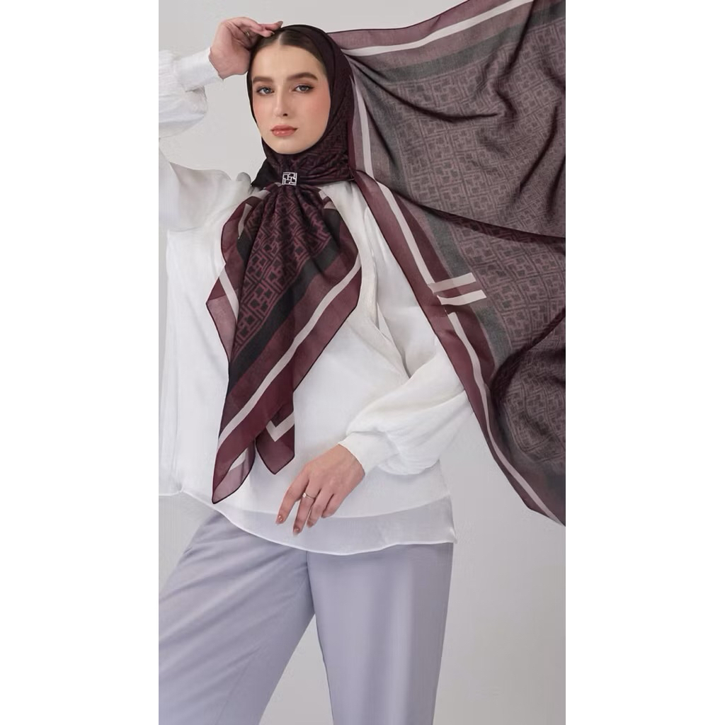 IVAN GUNAWAN PRIVE - Jilbab DANICAkerudung Segiempat