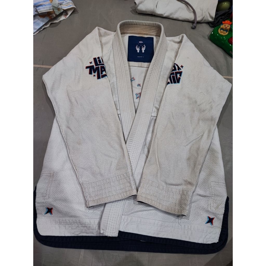 Second - BJJ Gi Aesthetic Like Magic size A0L