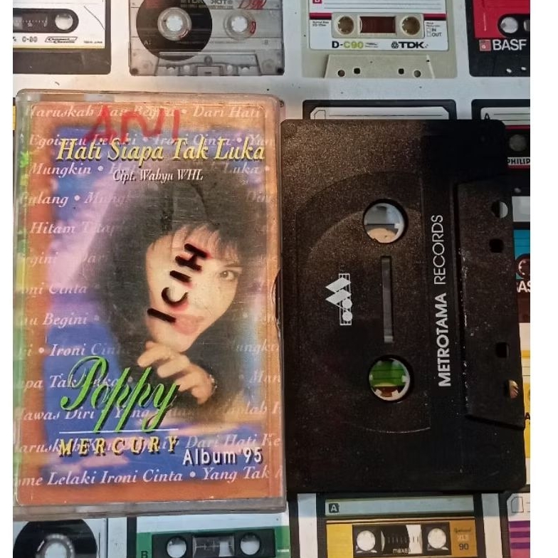 kaset pita poppy mercury hati siapa yg tak luka