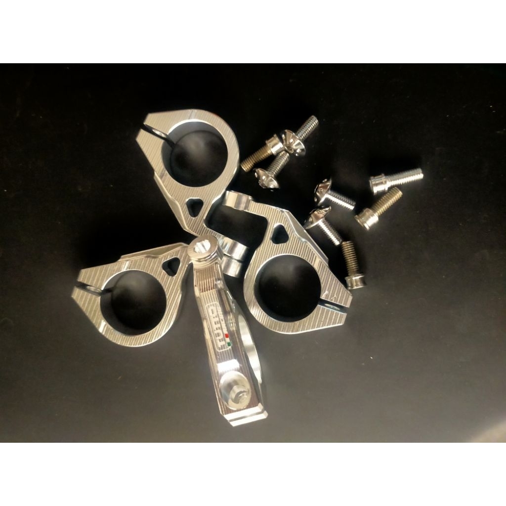 BREKET CIN CIN KUPING LAMPU DEPAN RX KING DIAMETER AS SHOCK DEPAN 30MM CNC TUTTO SET 4 PCS PLUS BAUT